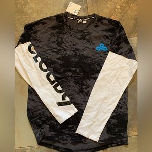 Men’s Puma long-sleeve T-shirt size M.